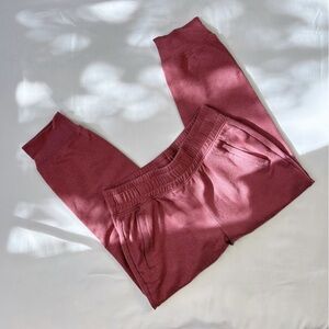 free fly | girl’s XL | maroon joggers with zip pockets